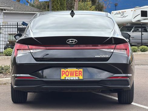 Used 2022 Hyundai Elantra Blue image 5