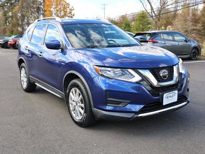 Used 2018 Nissan Rogue SV