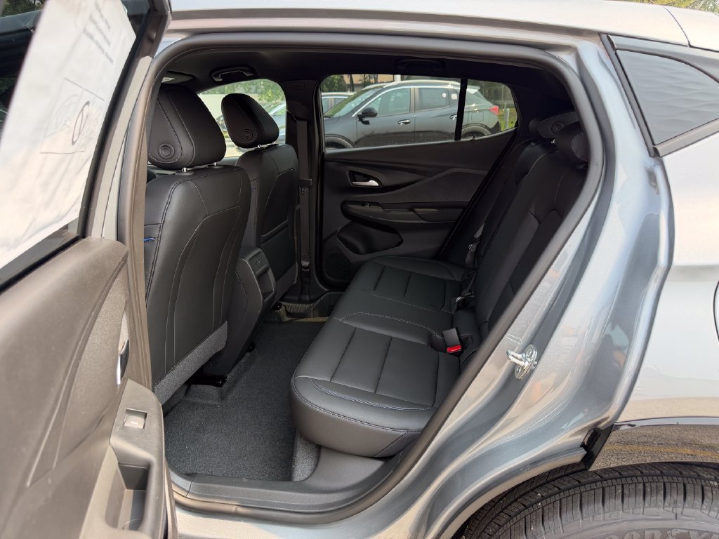 New 2026 Buick Envista Sport Touring w/ Convenience II Package FWD image 19
