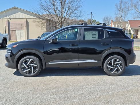 New 2026 Nissan Kicks SV w/ Charging Package FWD image 5