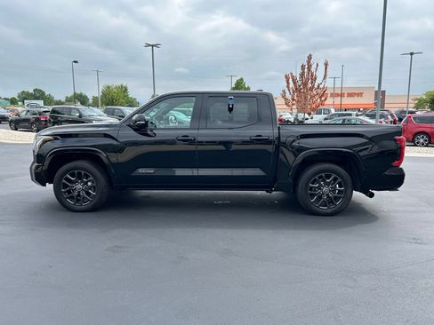 Used 2022 Toyota Tundra Platinum w/ Advanced Package AWD/4WD image 9