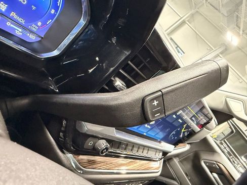 Used 2025 Chevrolet Silverado 1500 LT image 41