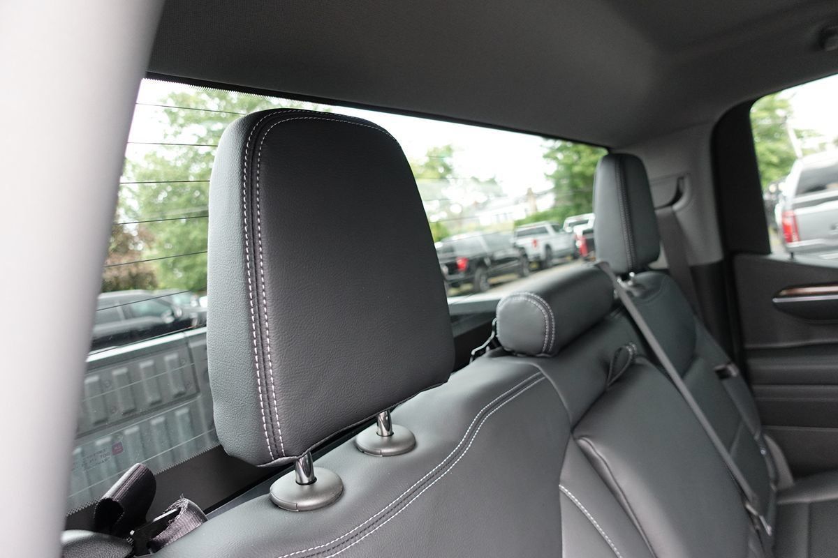 Used 2025 GMC Sierra 1500 Elevation AWD/4WD image 34