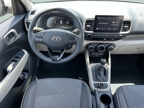 New 2026 Hyundai Venue SEL FWD image 16