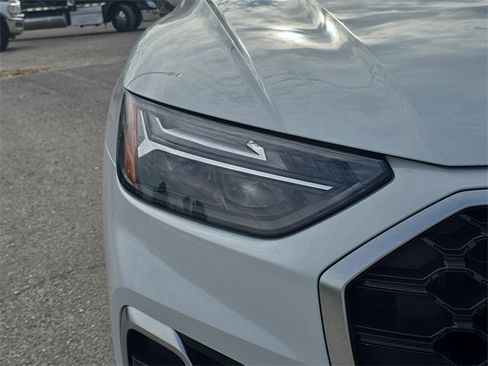 Used 2025 Audi Q5 e Premium image 7