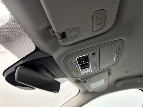 New 2026 Lincoln Nautilus Premier image 31