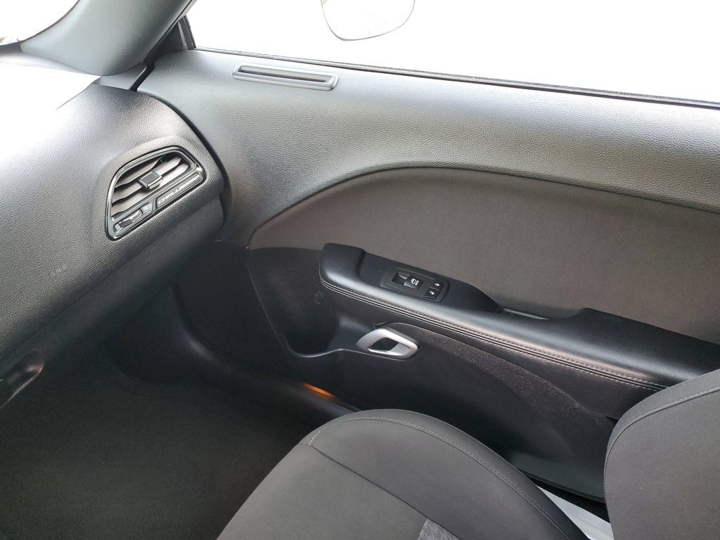Used 2021 Dodge Challenger GT RWD image 31
