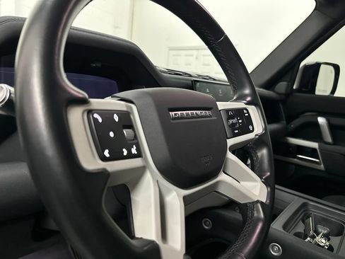 Used 2022 Land Rover Defender 110 X-Dynamic SE AWD/4WD image 34
