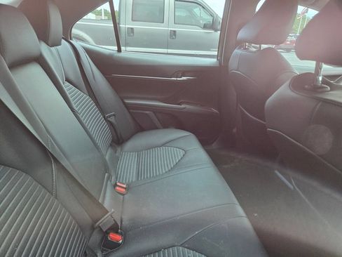 Used 2021 Toyota Camry SE FWD image 8