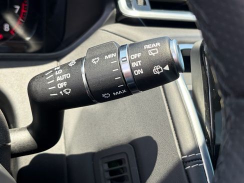 Used 2020 Land Rover Range Rover Velar R-Dynamic HSE AWD/4WD image 17