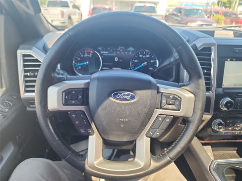 Certified 2017 Ford F350 Platinum w/ FX4 Off-Road Package AWD/4WD image 34
