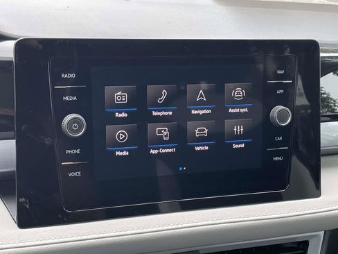 New 2026 Volkswagen Taos SEL AWD/4WD image 25