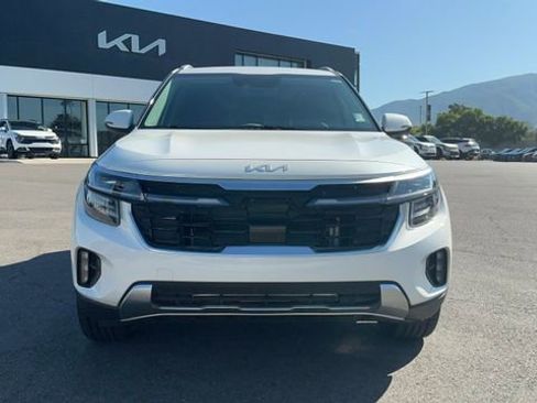 Certified 2025 Kia Seltos SX image 2