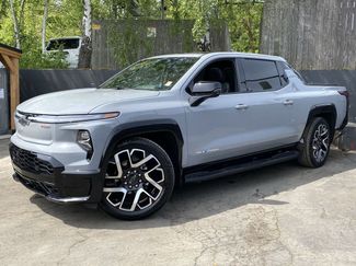 Used 2025 Chevrolet Silverado EV RST AWD/4WD video 1