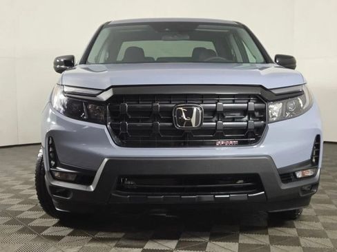 Used 2025 Honda Ridgeline Sport image 2