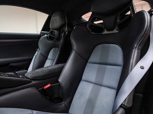 Certified 2024 Porsche 718 Cayman GT4 RS image 5