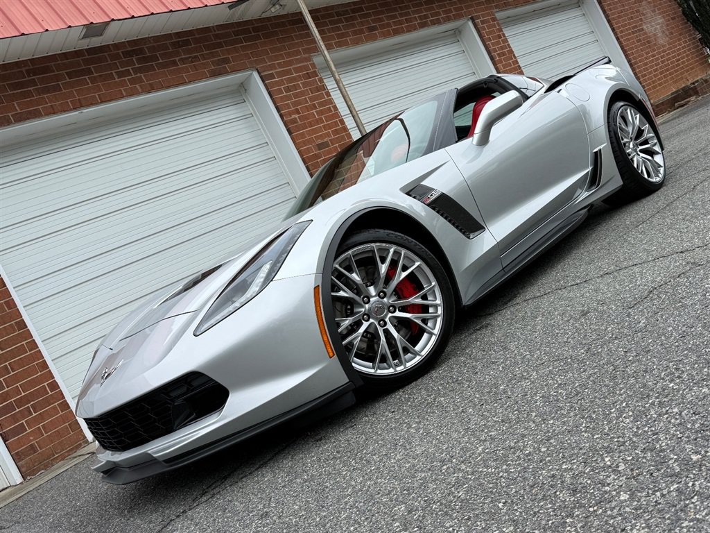 Used 2018 Chevrolet Corvette Z06 w/ Battery Protection Package RWD image 8