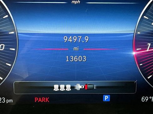 Used 2024 Mercedes-Benz C 300 Sedan image 17