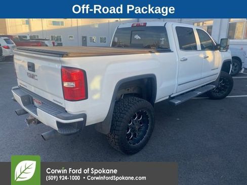 Used 2017 GMC Sierra 2500 Denali w/ Suspension Package, Off-Road image 3