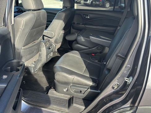 Used 2021 Honda Pilot Touring image 18