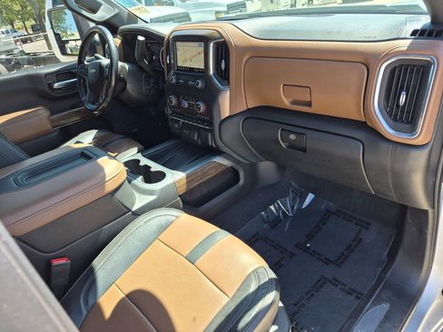 Used 2022 Chevrolet Silverado 3500 High Country w/ Safety Package II AWD/4WD image 31