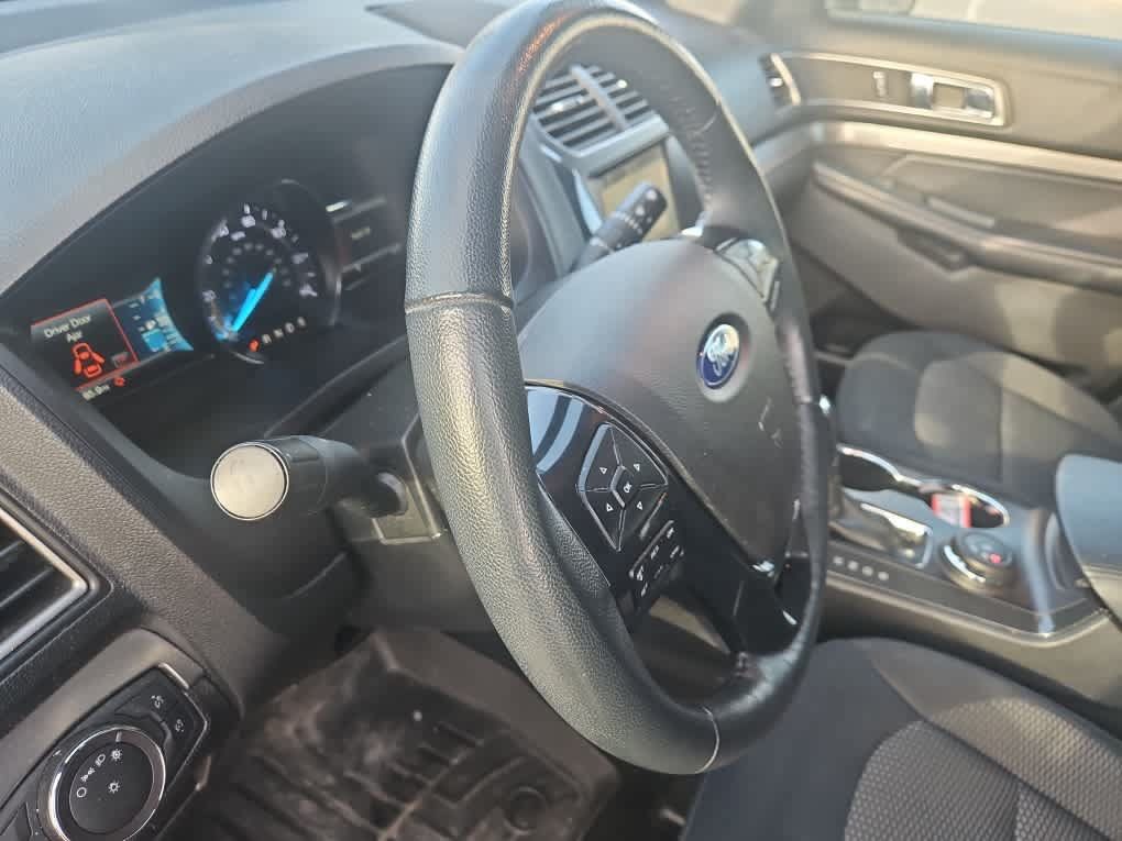 Used 2019 Ford Explorer XLT w/ Equipment Group 201A AWD/4WD image 10