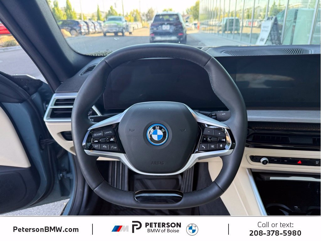 Certified 2025 BMW i4 xDrive40i w/ Premium Package AWD/4WD image 18