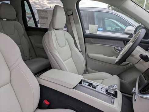 New 2026 Volvo XC90 B6 Ultra w/ Protection Package image 14