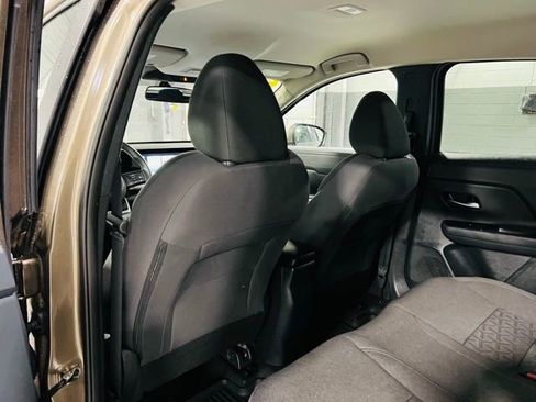Used 2025 Nissan Kicks SV FWD image 24