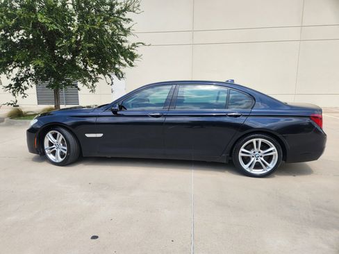 Used 2014 BMW 740Li image 37