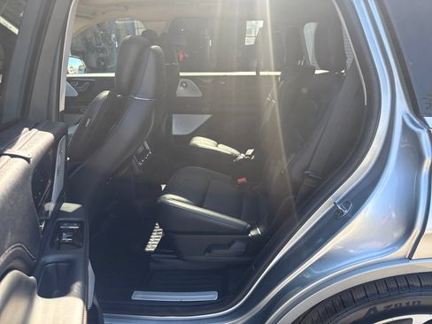 Used 2021 Lincoln Aviator Grand Touring w/ Equipment Group 302A AWD/4WD image 25