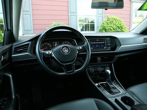 Used 2019 Volkswagen Jetta SE FWD image 11