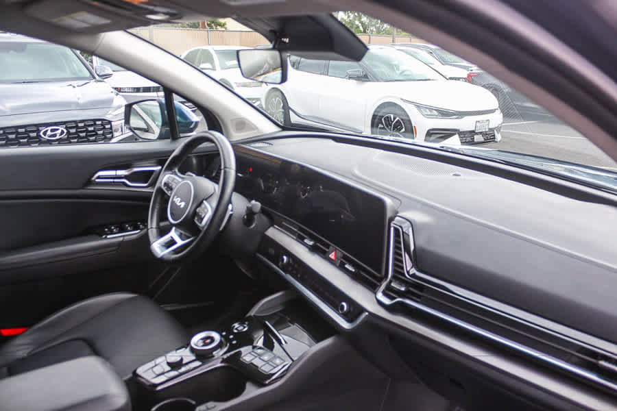 Used 2023 Kia Sportage EX AWD/4WD image 21