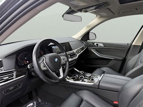 Used 2021 BMW X7 xDrive40i w/ Cold Weather Package image 13