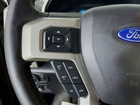 Used 2019 Ford F150 Lariat w/ Equipment Group 502A Luxury image 15