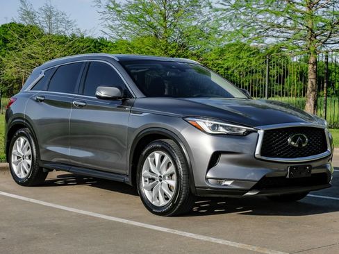 Used 2019 INFINITI QX50 Luxe w/ Cargo Package FWD image 11