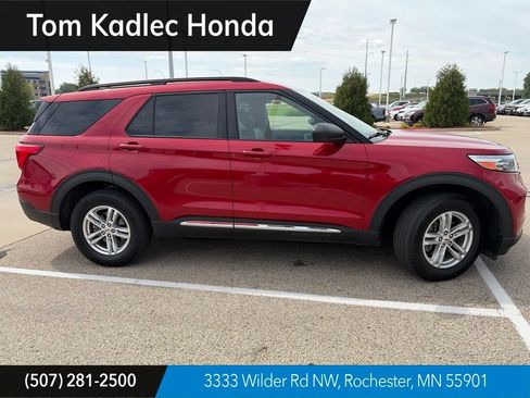 Used 2020 Ford Explorer XLT w/ Equipment Group 202A AWD/4WD image 1
