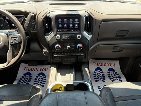 Used 2023 GMC Sierra 3500 Denali AWD/4WD image 14