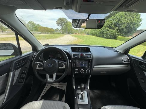 Used 2017 Subaru Forester 2.5i Premium w/ All-Weather Package AWD/4WD image 16