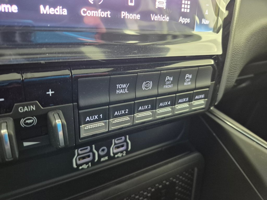 New 2026 RAM 3500 Laramie w/ Night Edition AWD/4WD image 32