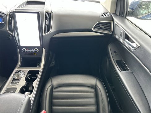Used 2023 Ford Edge SEL image 38