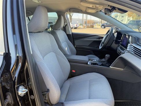 Used 2025 Toyota Camry LE image 29