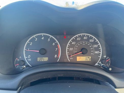 Used 2011 Toyota Corolla LE image 18