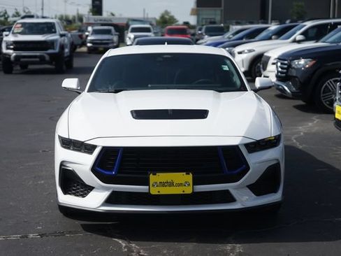 Used 2025 Ford Mustang GT Premium RWD image 3