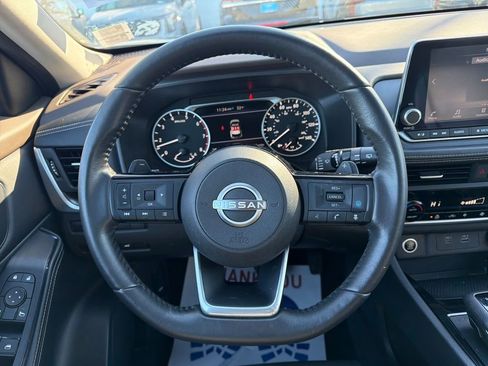 Used 2023 Nissan Rogue SV w/ SV Premium Package image 30