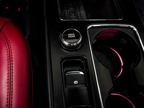 Used 2025 Lincoln Corsair Reserve w/ Equipment Group 202A FWD image 21