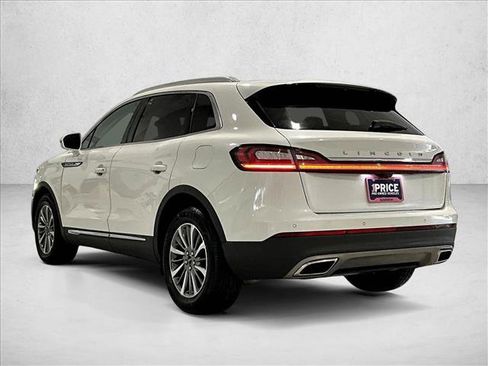 Used 2023 Lincoln Nautilus FWD w/ Premium Package image 13