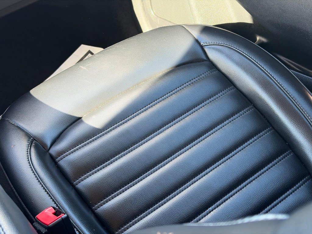 Used 2024 Ford Edge SEL AWD/4WD image 17