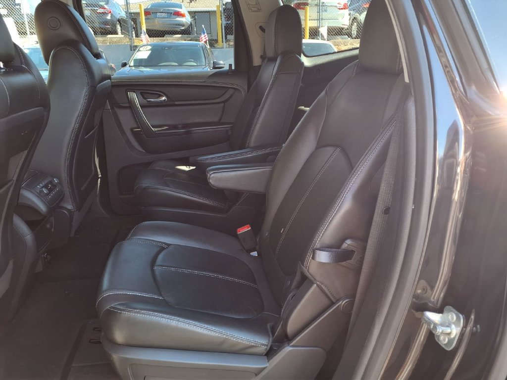 Used 2016 Chevrolet Traverse LT FWD image 20