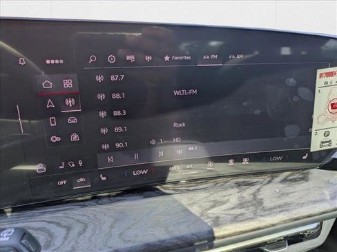 New 2025 Audi Q5 Premium image 11